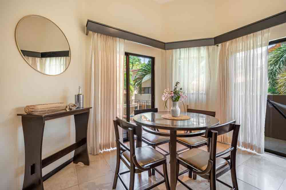 Orchid III dining area