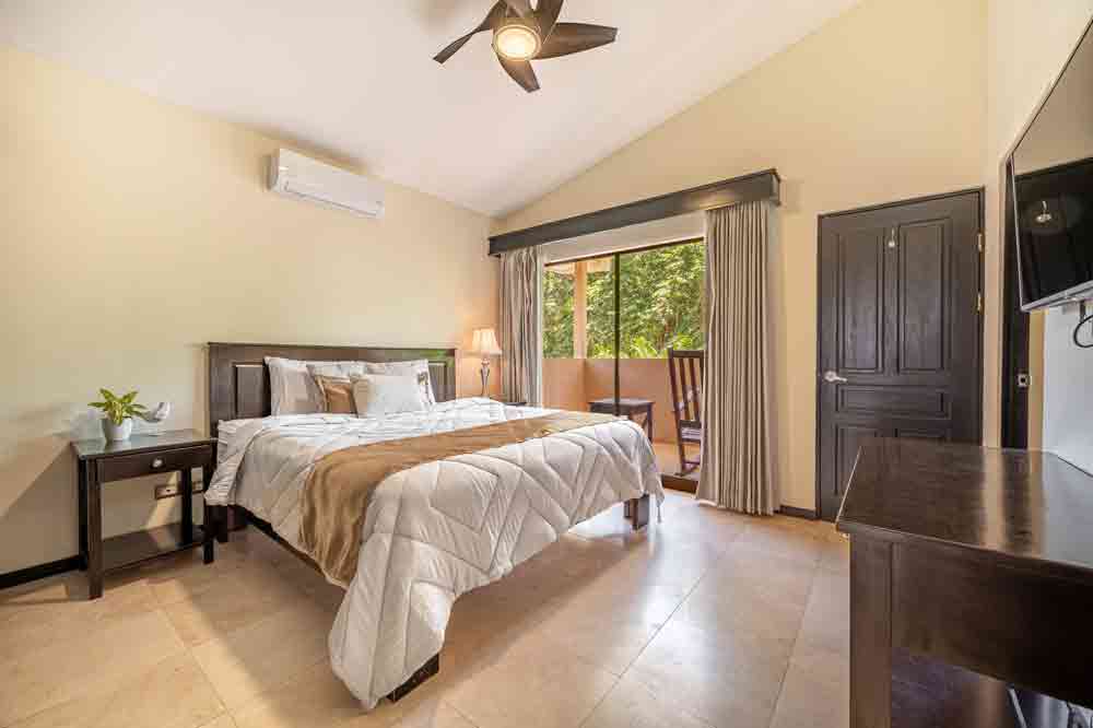 Orchid III bedroom 1