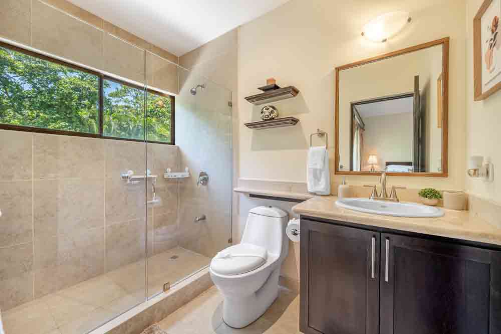 Orchid III bathroom 1