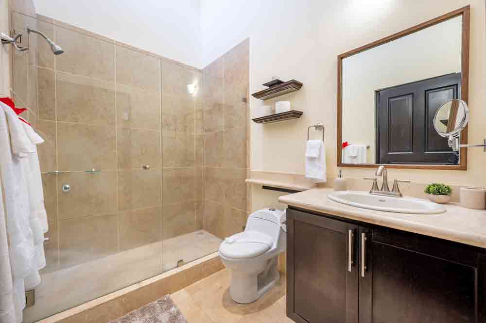 Orchid III bathroom 2